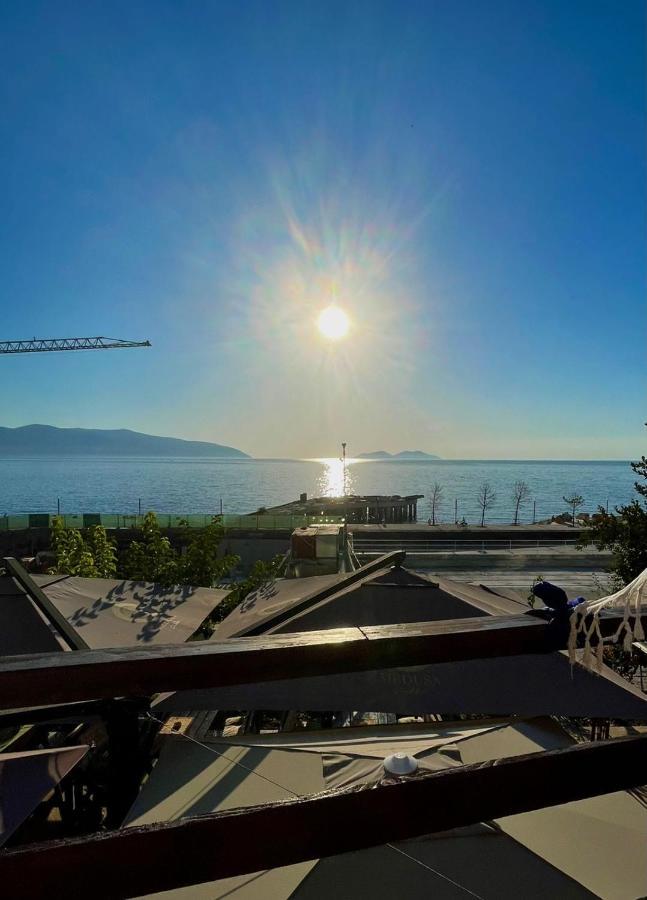 Tekada Hotel & Restaurant Vlorë Екстериор снимка
