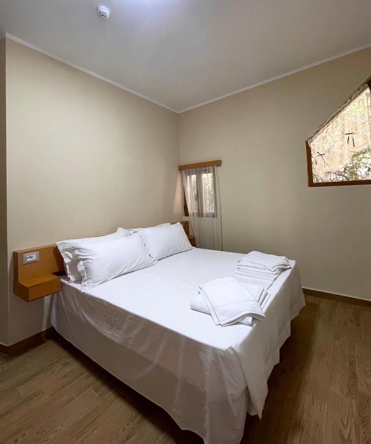 Tekada Hotel & Restaurant Vlorë Екстериор снимка